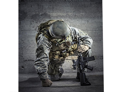 KNEELING SOLDIER